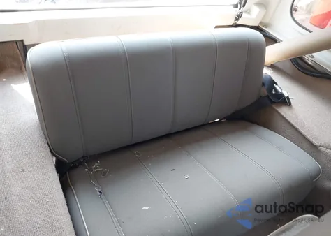 1991 Jeep Wrangler / Yj Sahara z USA, uszkodzony, nr VIN 2J4FY49S2MJ151926